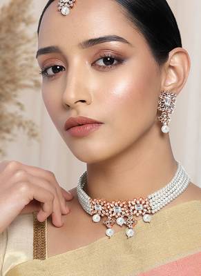 Rose gold plated kundan & beads studded necklace earrings maangtikka set ethnic jewellery for women & girls 3
