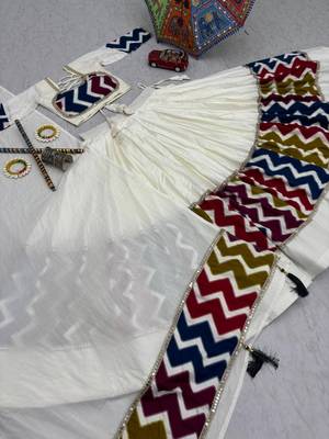 Designer White Navratri Lehenga Choli with Dupatta 5