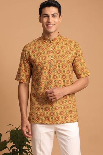 Multicolor printed cotton blend half sleeves short kurta for men