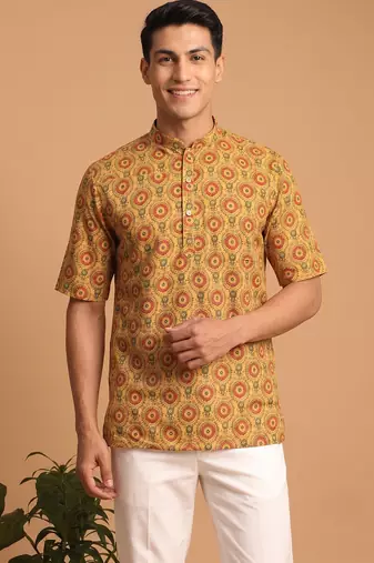Multicolor printed cotton blend half sleeves short kurta for men