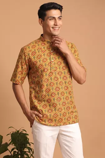 Multicolor printed cotton blend half sleeves short kurta for men