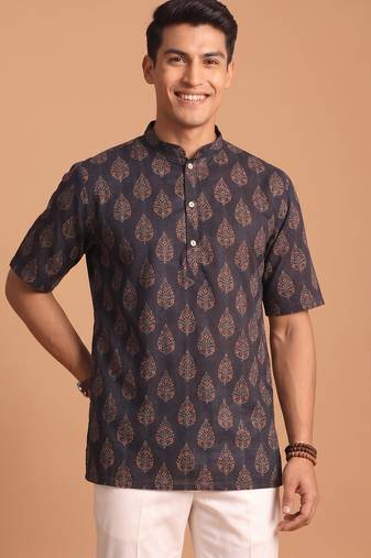 Multicolor printed cotton blend half sleeves short kurta for men