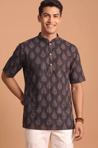 Multicolor printed cotton blend half sleeves short kurta for men