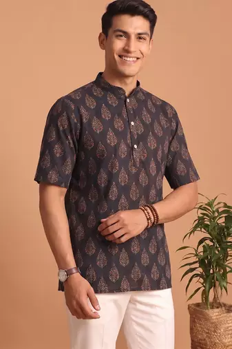 Multicolor printed cotton blend half sleeves short kurta for men