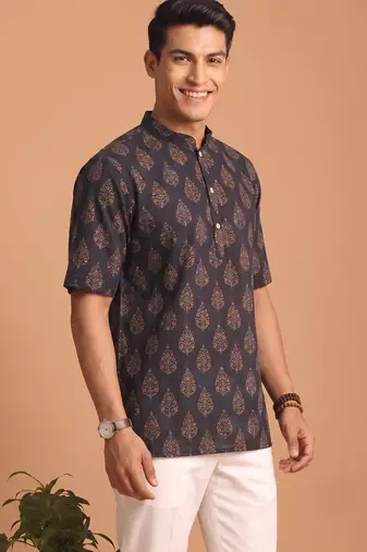 Multicolor printed cotton blend half sleeves short kurta for men