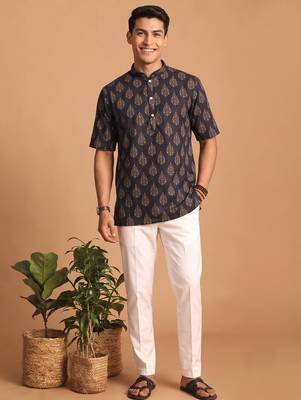 Multicolor printed cotton blend half sleeves short kurta for men 4