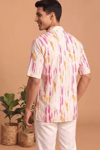 Multicolor printed cotton blend half sleeves short kurta for men