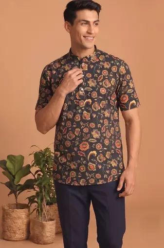 Multicolor printed cotton blend half sleeves short kurta for men