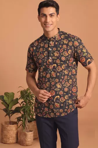 Multicolor printed cotton blend half sleeves short kurta for men