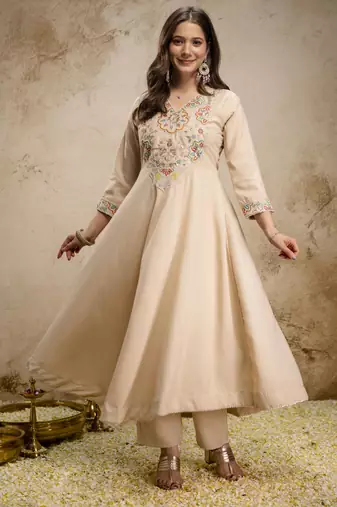 Cream chanderi kurta pant set with chinon dupatta