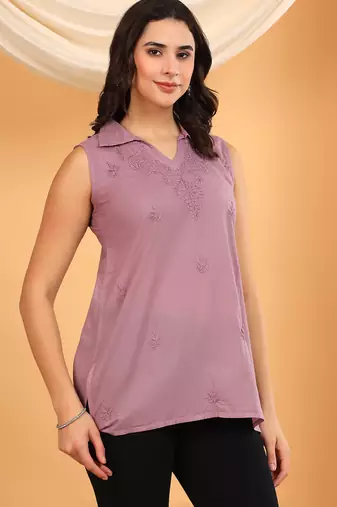 Women mauve floral motifs embroidered chikankari sleeveless pure cotton short kurtis
