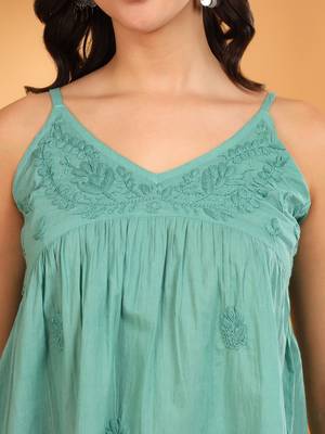 Women green ethnic motifs embroidered chikankari cotton short strap kurti 4
