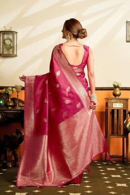 Rani pink premium soft silkblend saree with tassels & blouse piece 2