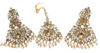 Intricately carved gold stone studded  rose gold pearls maang tikka with earrings for women 2