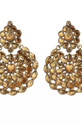 Golden round motif stone studded earrings with maang tikka set for women