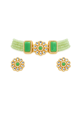 Green beaded kundan choker necklace set with stud earrings 3