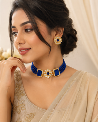 Blue beaded kundan choker necklace set with stud earrings 2