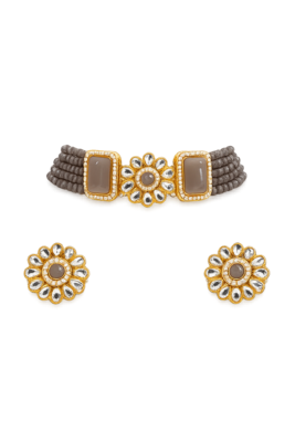 Grey beaded kundan choker necklace set with stud earrings 3