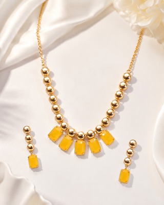Gold-toned yellow stone necklace and earrings jewellery set 1