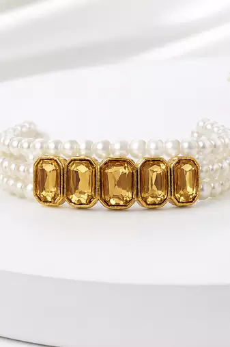 Pearl choker necklace and earrings set with amber crystal