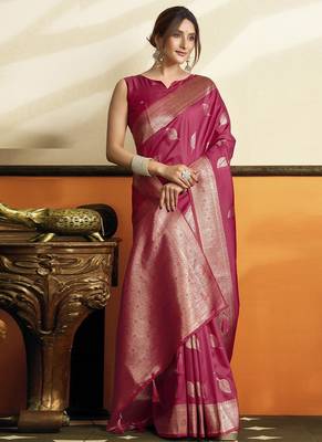 Red soft silk Blend saree with tassels festival wear saree 2
