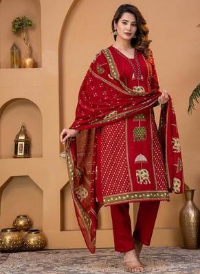 Cotton cambric printed straight kurti-pant-dupatta set 2