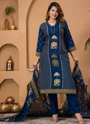 Cotton cambric printed straight kurti-pant-dupatta set 2