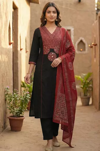 Cotton cambric printed a-line kurti-pant-dupatta set