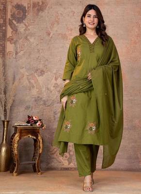 Cotton cambric straight kurti-pant-dupatta set 1