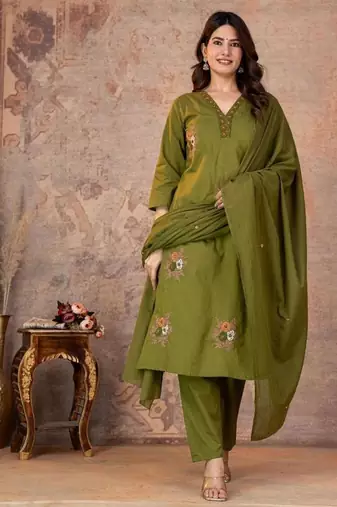 Cotton cambric straight kurti-pant-dupatta set