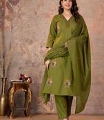 Cotton cambric straight kurti-pant-dupatta set