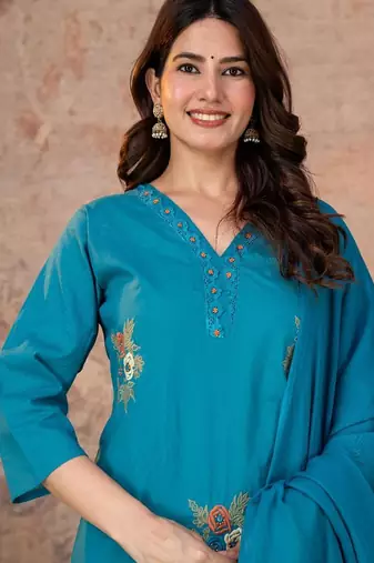 Cotton cambric straight kurti-pant-dupatta set
