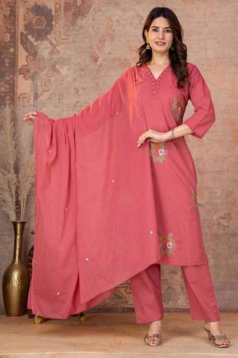 Cotton cambric straight kurti-pant-dupatta set