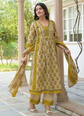Cotton cambric printed anarkali kurti-pant-dupatta set 3