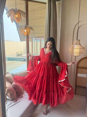 Red brocade silk blend  party wear embroidery sharara suit set 2