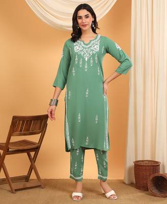 Women green ethnic motifs embroidered lucknowi chikankari rayon kurti & palazzo set 1