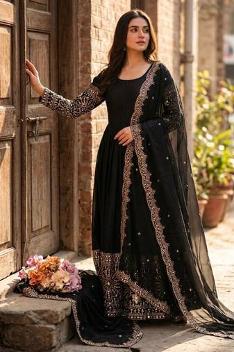 Black silk blend embroidered flared gown set
