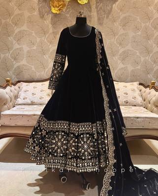 Black silk blend embroidered flared gown set 2