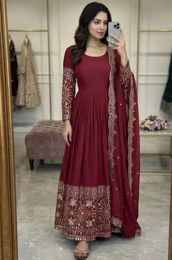 Red silk blend embroidered flared gown set