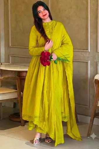 Yellow silk blend embroidered flared gown set