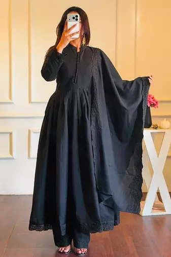 Black silk blend embroidered flared gown set