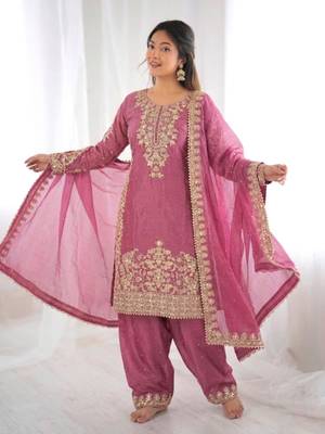 Pink silk blend embroidered palazzo set 3