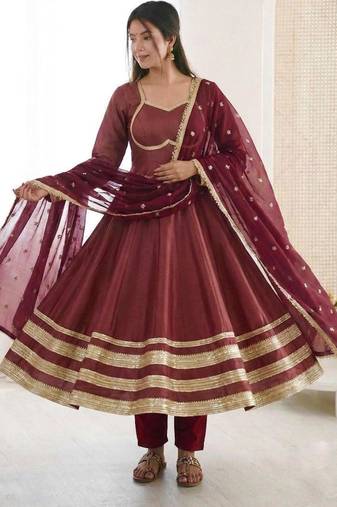 Maroon silk blend lace flared gown set