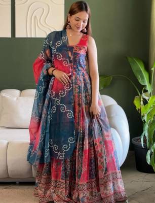 Multicolor organza printed flared gown set 3