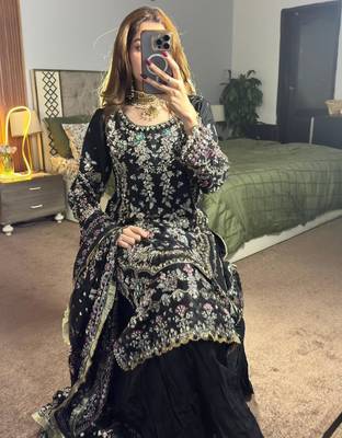 Black faux georgette embroidered palazzo set 3