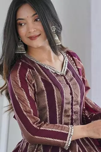 Plum viscose weaved flared gown set