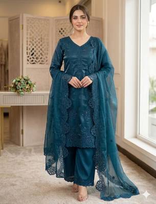 Teal-blue silk blend embroidered palazzo set 1