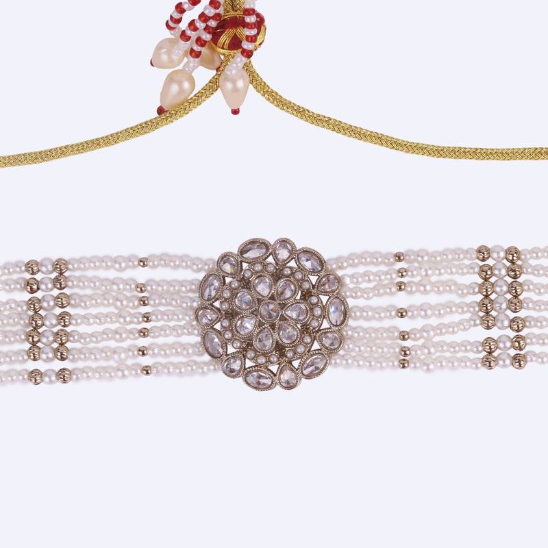 dazzling pearl round and flower shape silver plated collar necklace set for women