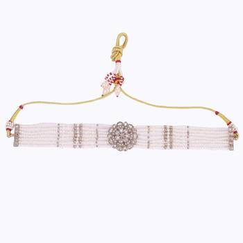 dazzling pearl round and flower shape silver plated collar necklace set for women 4