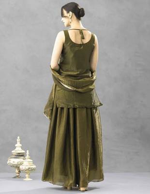 Green designer chartin embroidered salwar suit with dupatta 4